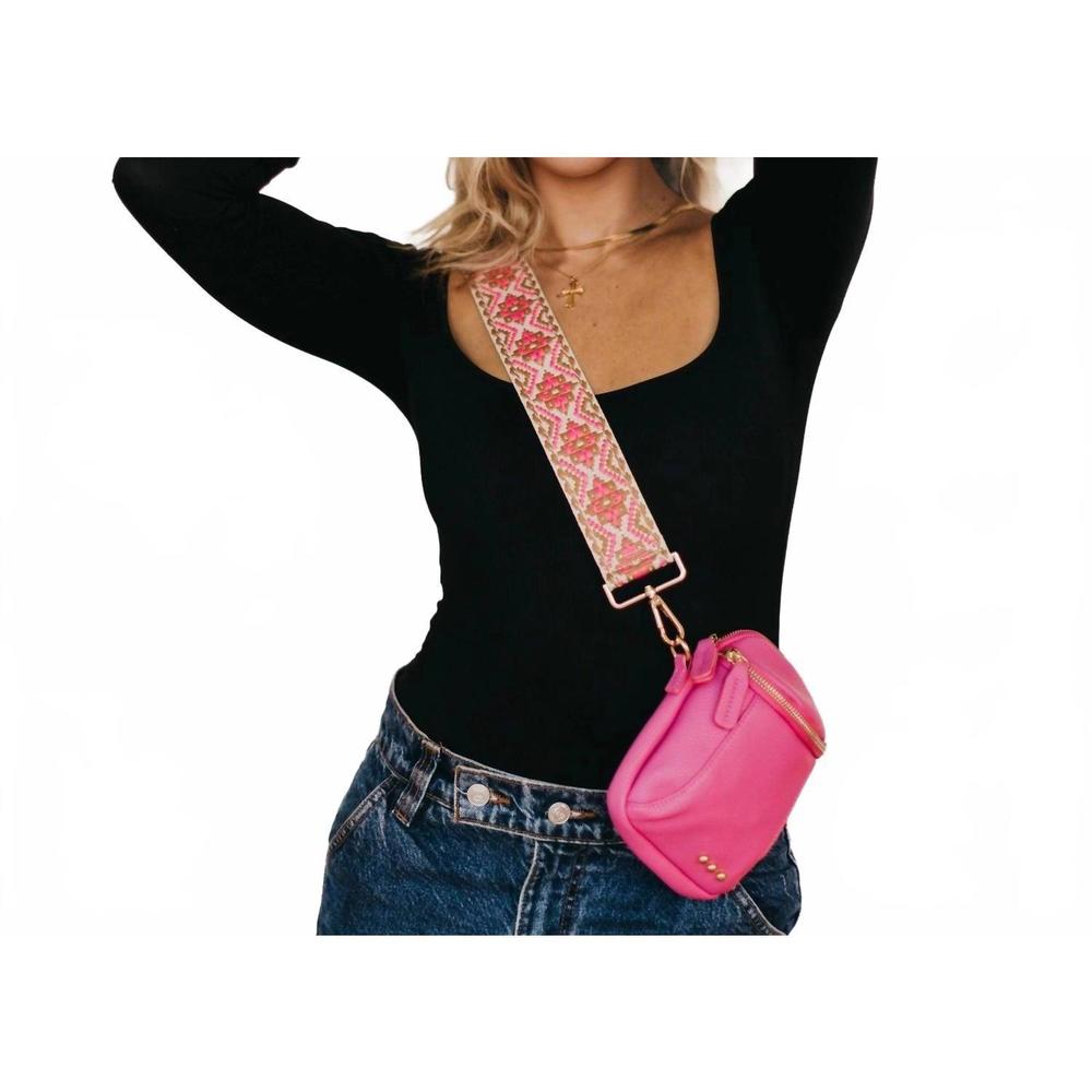 NEW PRETTY SIMPLE ellie crossbody bag in pink
